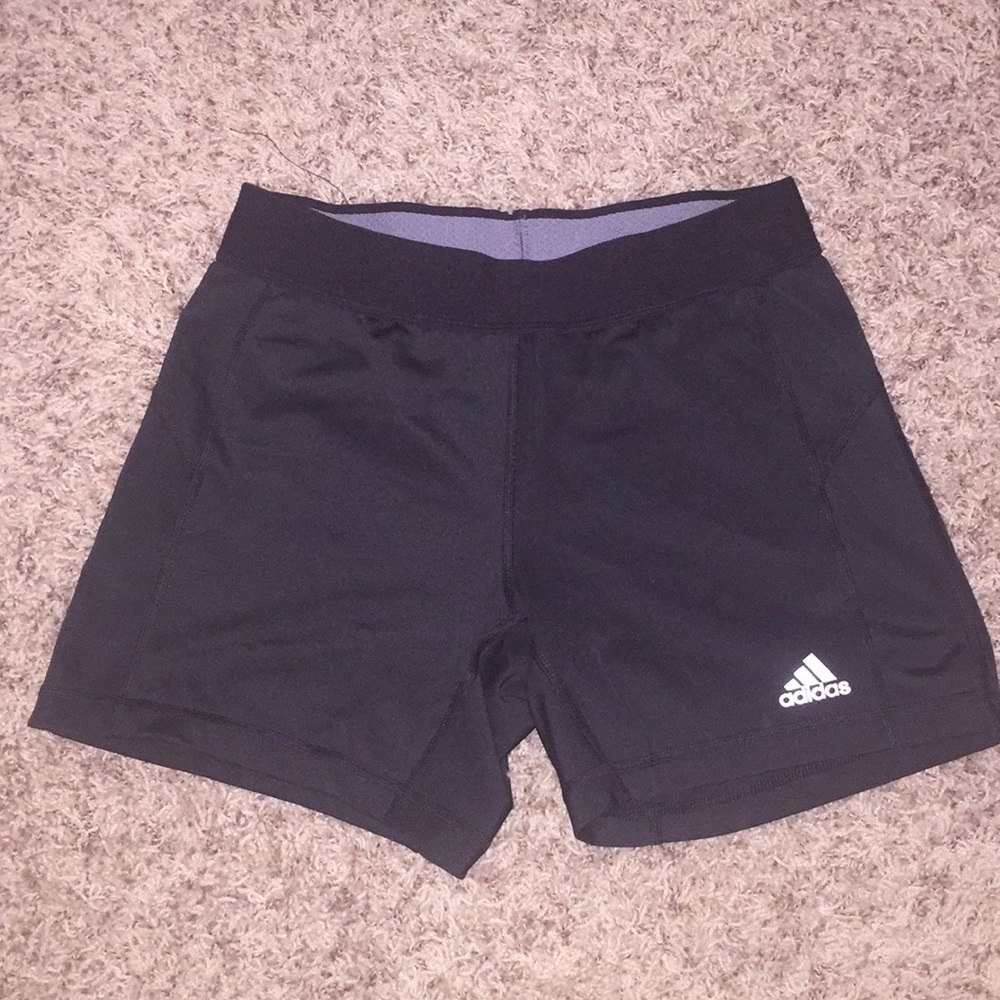 Adidas shorts size m
